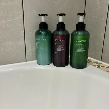 Cosy County House With Free Private Parking Sleeps Up To Four Guests York